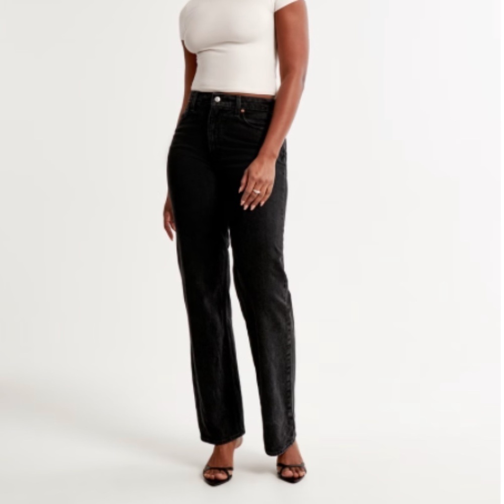 Abercrombie & Fitch Curve Love High Rise 90s Relaxed Jean size 32 X Long